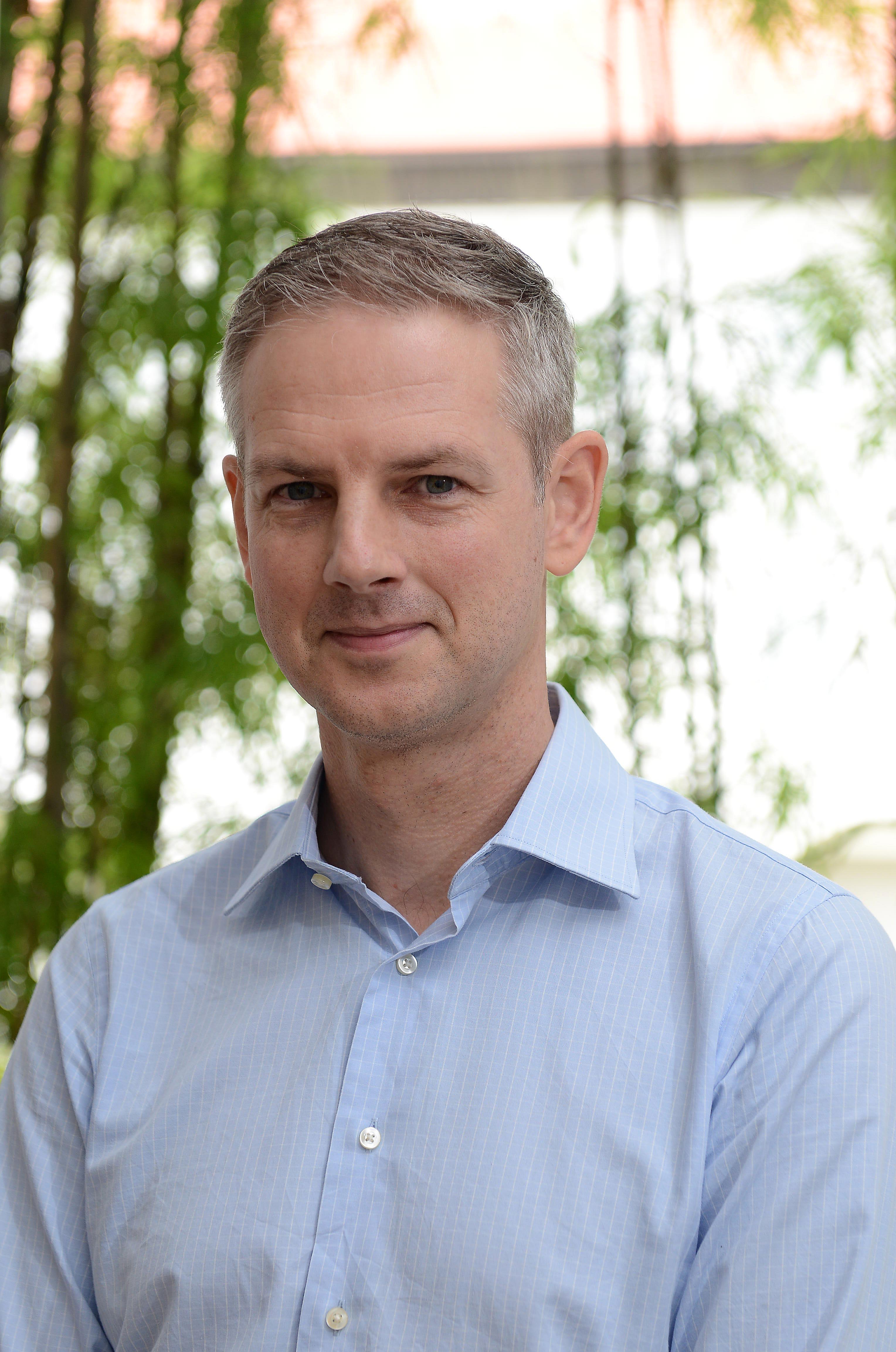 Dr Joost Buurman