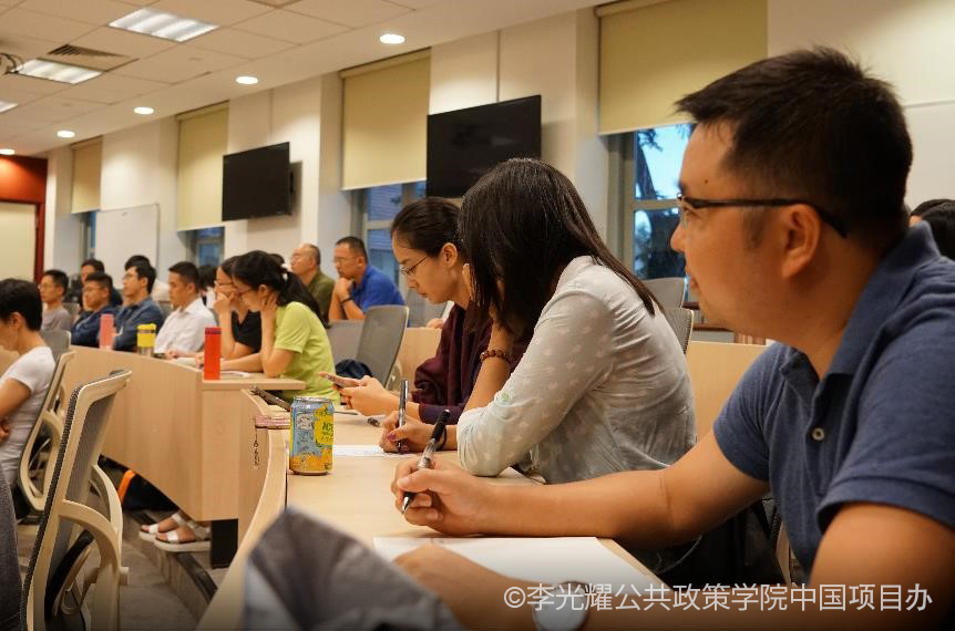 prof zheng yong nian students in class