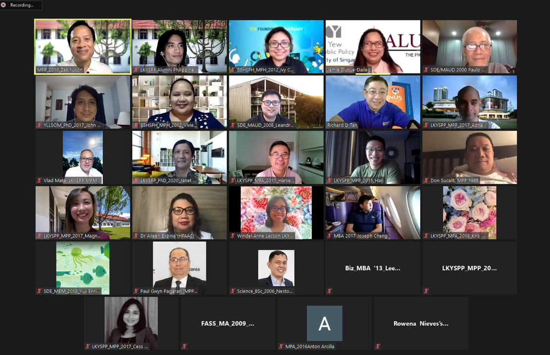 alumni group photo 3