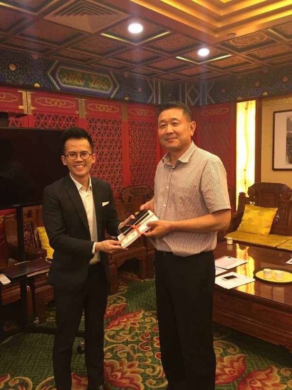 LKY-School-Beijing-Alumni-Discuss-Future-Sino-Sing-Collaboration-During-Beijing-Work-Conference-7