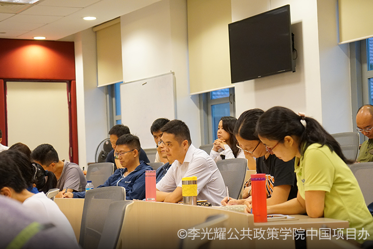 students in Prof Zheng Yong Nian class