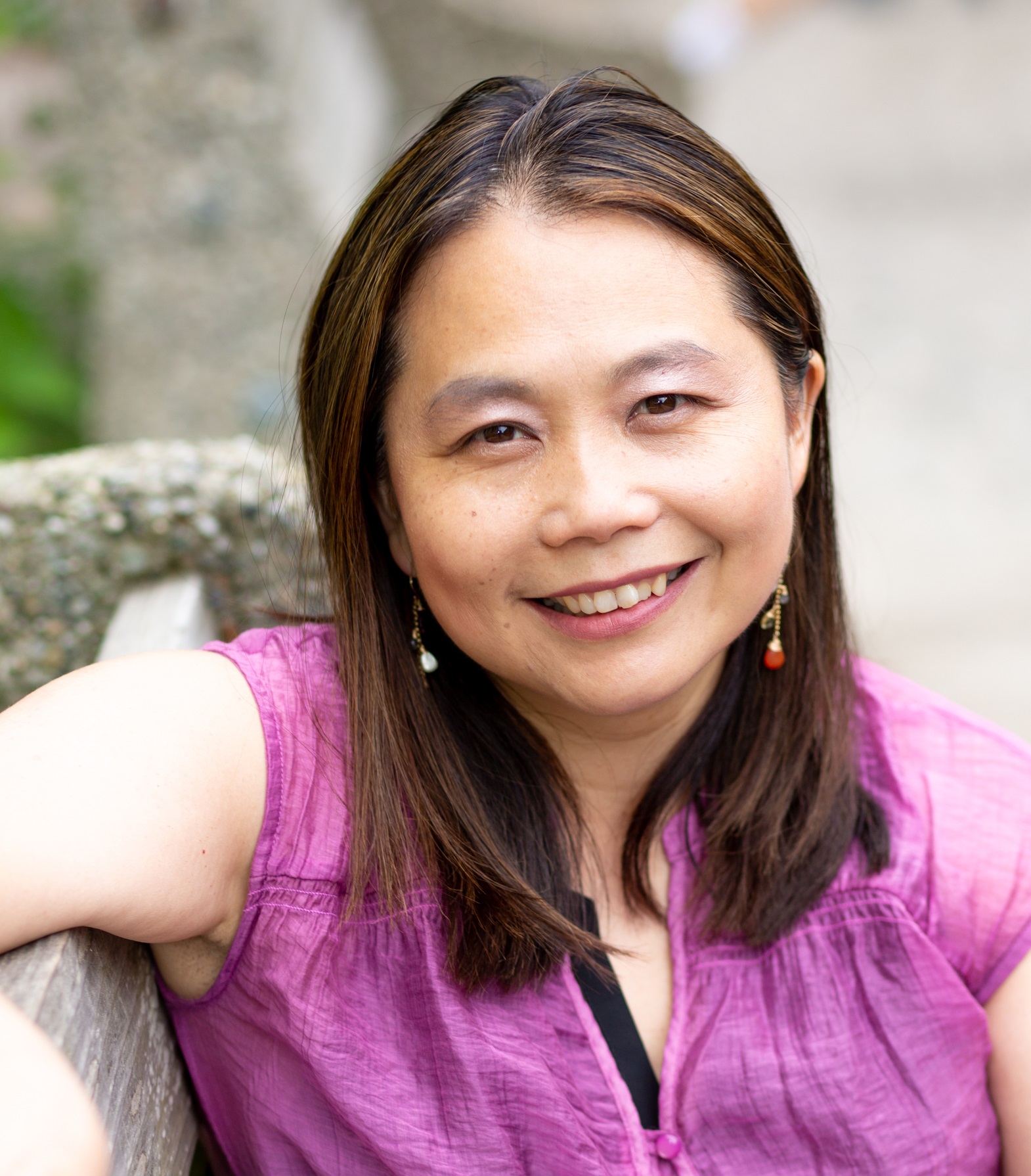 Dr. Roselyn Hsueh