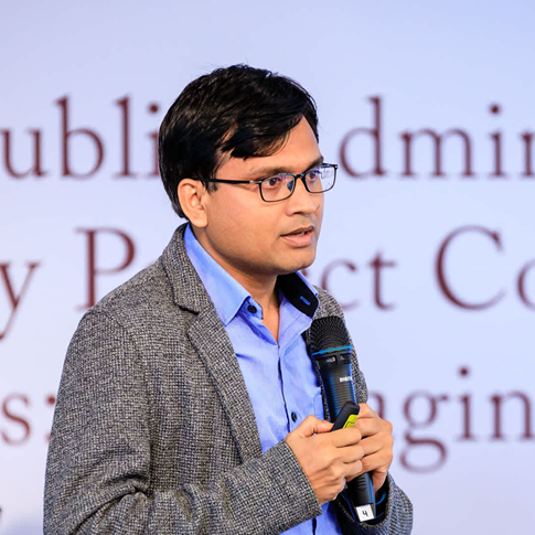 MPA Alumnus Vinod Kumar Among The 2021 Spring Cohort Of Acumen Fellows ...